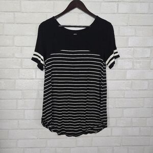 24/7 Maurices short sleeve top